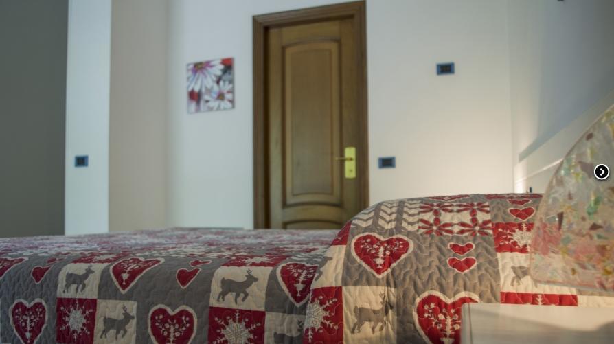 Nuovo Hotel Tripoli Settimo Vittone Стая снимка